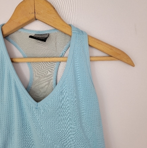 Adidas large tank top - Picture 3 of 5